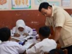62379-usai-lebaran-prabowo-cari-guru-sekolah-rakyat